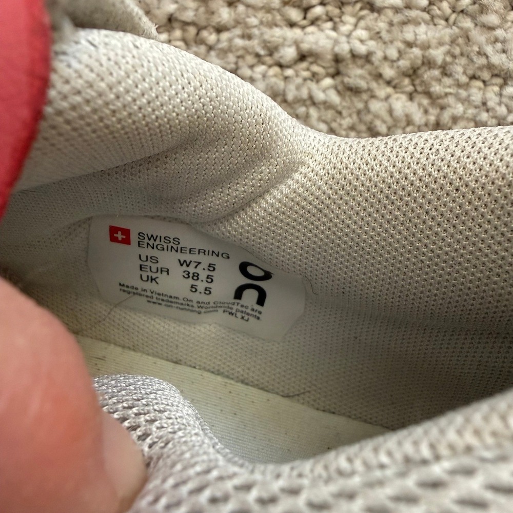 ON RUNNING THE‎ ROGER CLUBHOUSE SNEAKERS ROSEWOOD SAMPLE Women 7.5 LEATHER WHITE - Picture 11 of 12